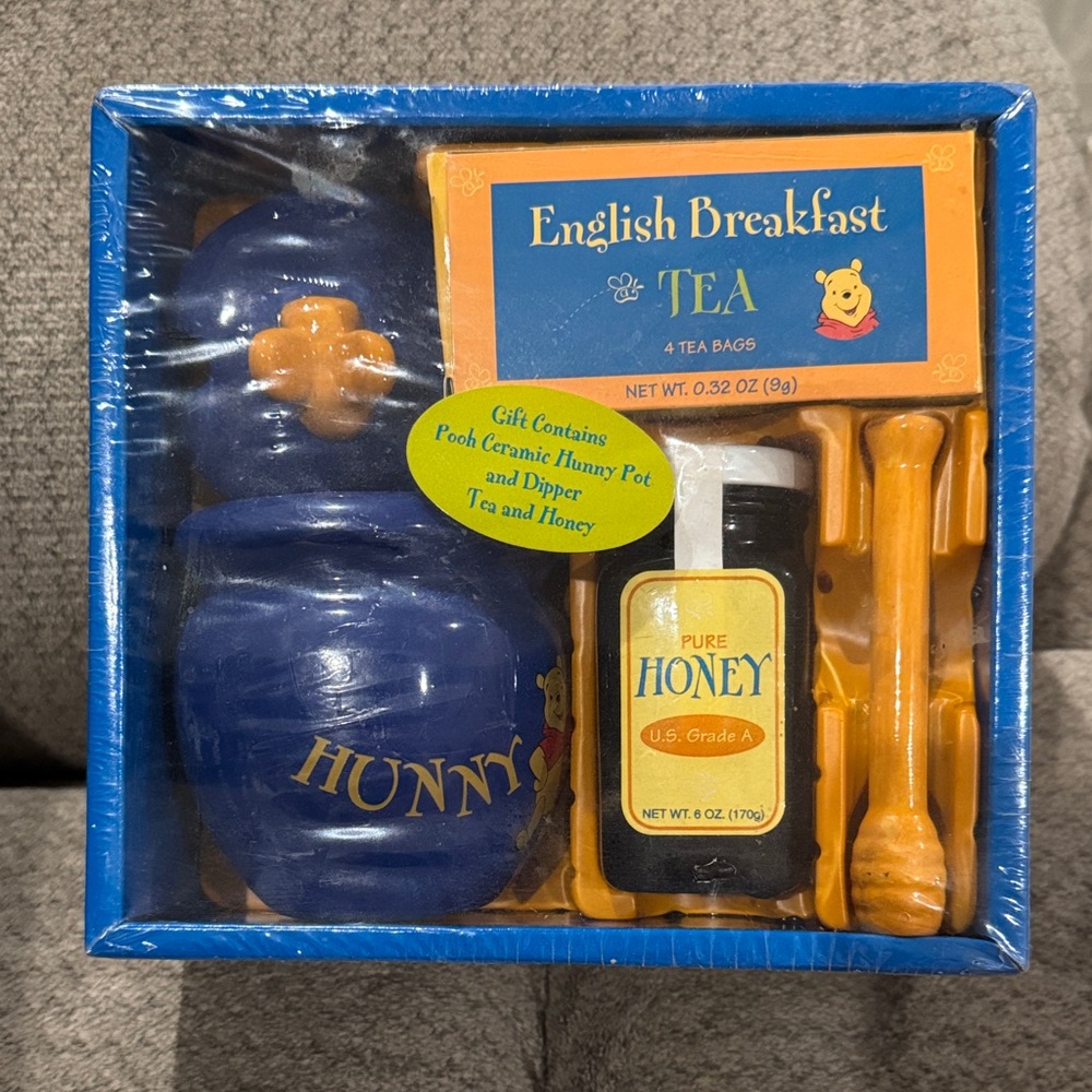 Vintage Disney Blue Winnie the Pooh Hunny Pot Mug Set Unopened